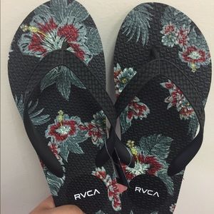 Brand new RVCA sleeper flip flops MEN SIZE 8! ☀️🌴